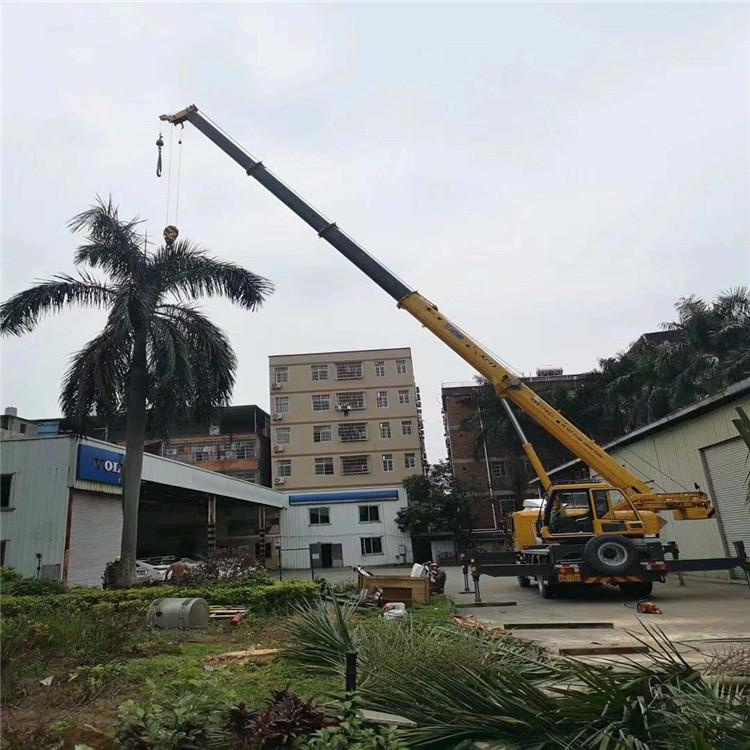 东方华侨农场12吨吊车出租一天的收费标准是什么