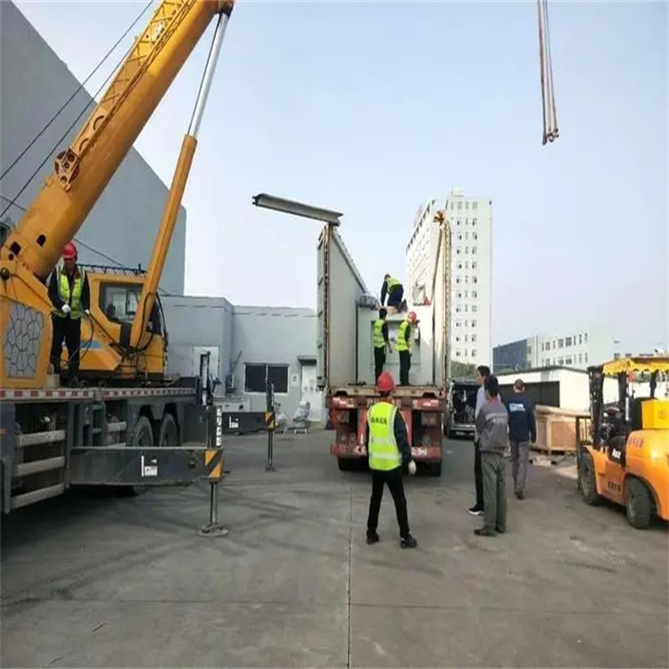 东方华侨农场如何找到附近的吊车救援服务